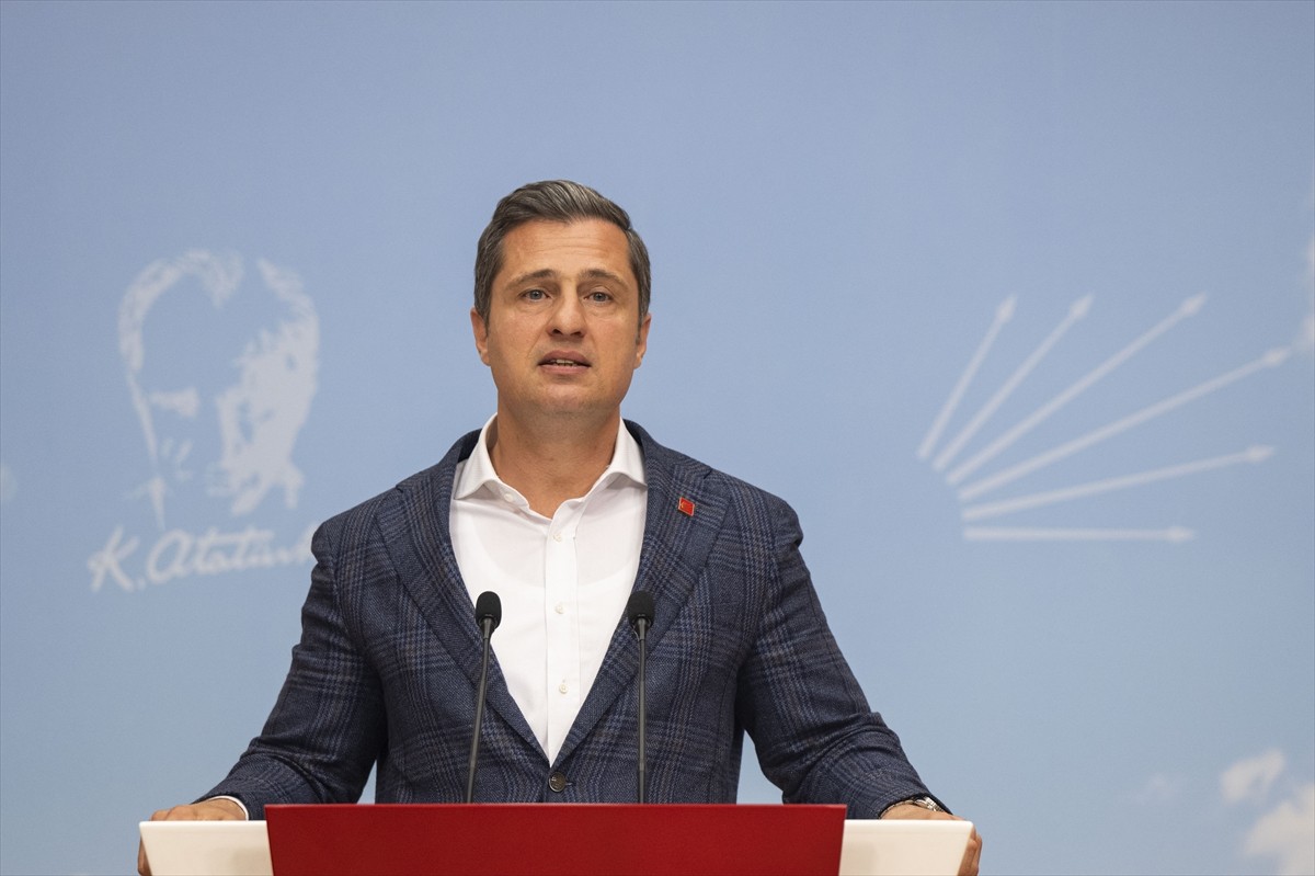 CHP Genel Başkan Yardımcısı ve Parti Sözcüsü Deniz Yücel, partisinin Merkez Yönetim Kurulu (MYK)...