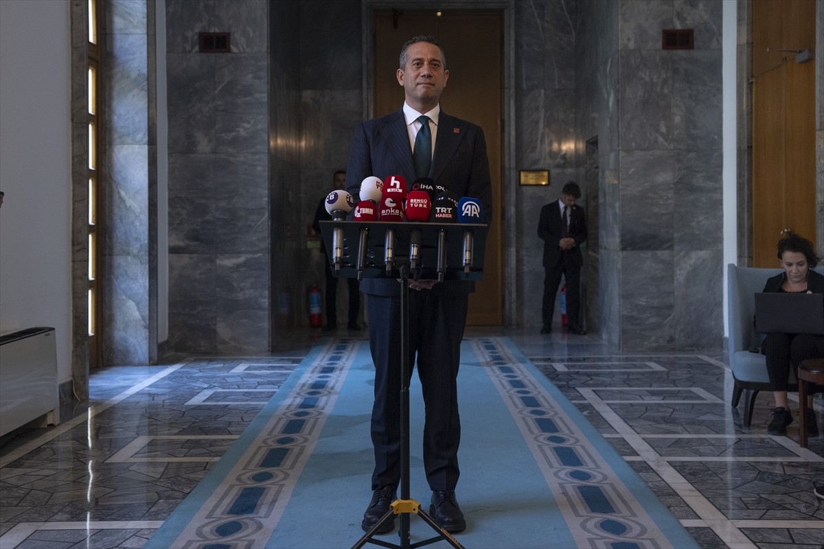 CHP Grubu, TBMM Başkanlık Divanı'nda görev yapacaklar ile Meclis İdare Amirinin belirlenmesi için...