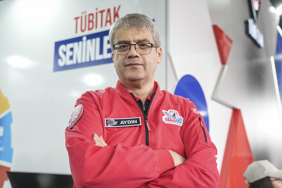 Dünyanın en büyük havacılık, uzay ve teknoloji festivali Havacılık, Uzay ve Teknoloji Festivali...