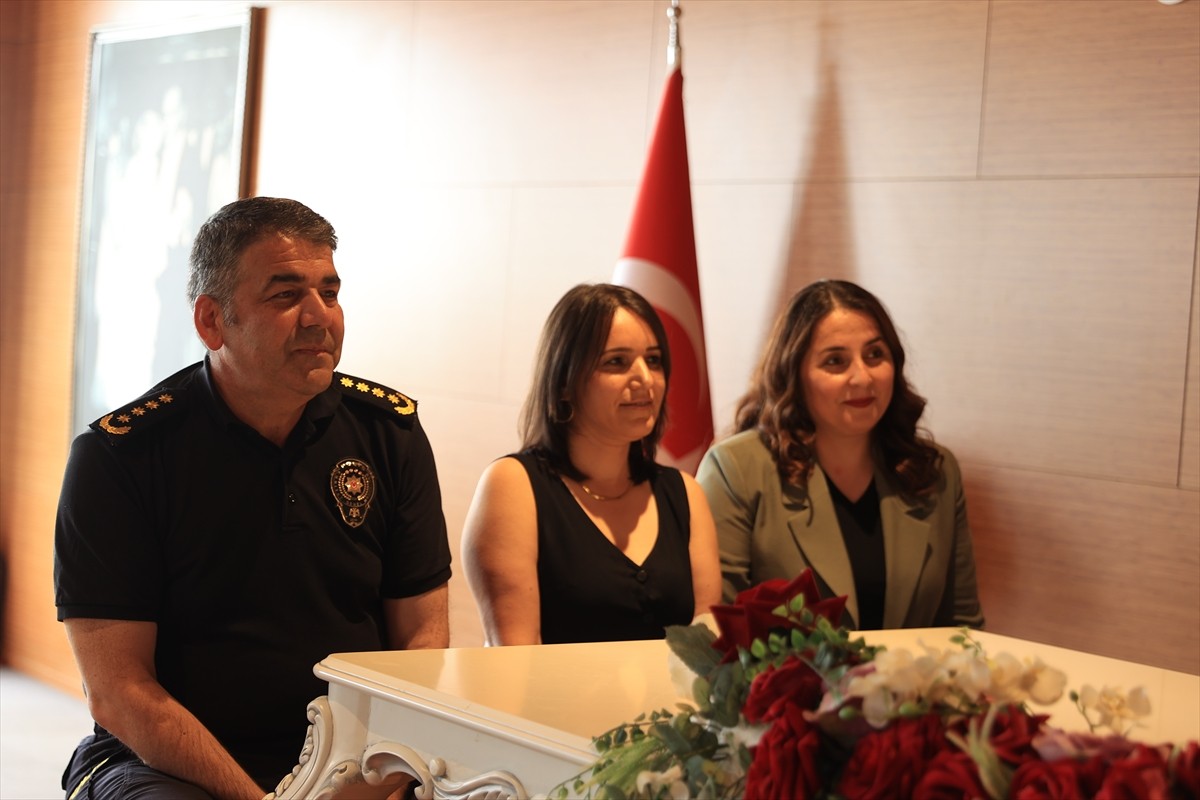 Edirne'de çok sayıda çiftin nikah günü olarak, 25 Mayıs 2025'i tercih etmesi, nikah dairelerinde...