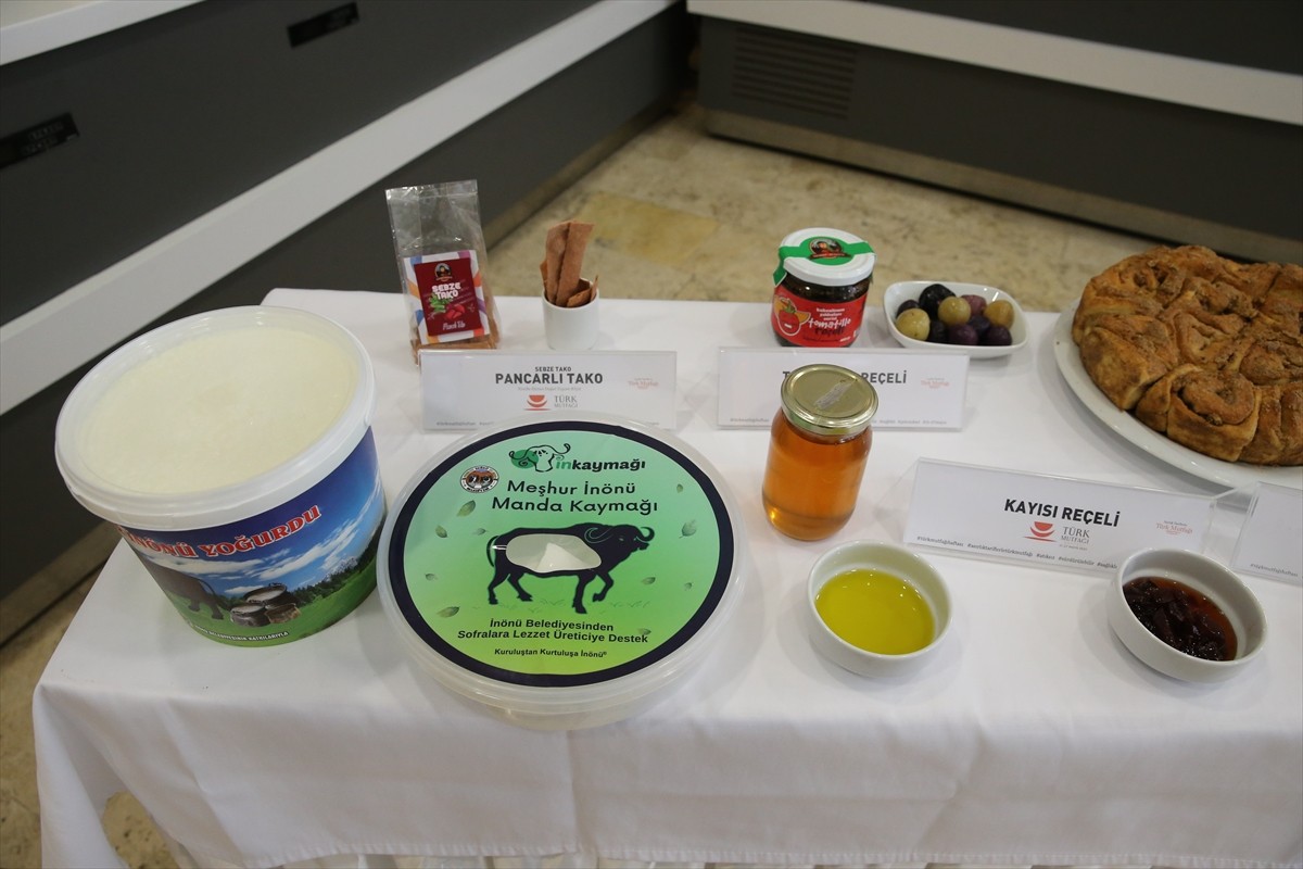 Eskişehir'de, Cumhurbaşkanlığı himayelerinde, Kültür ve Turizm Bakanlığının koordinasyonunda...