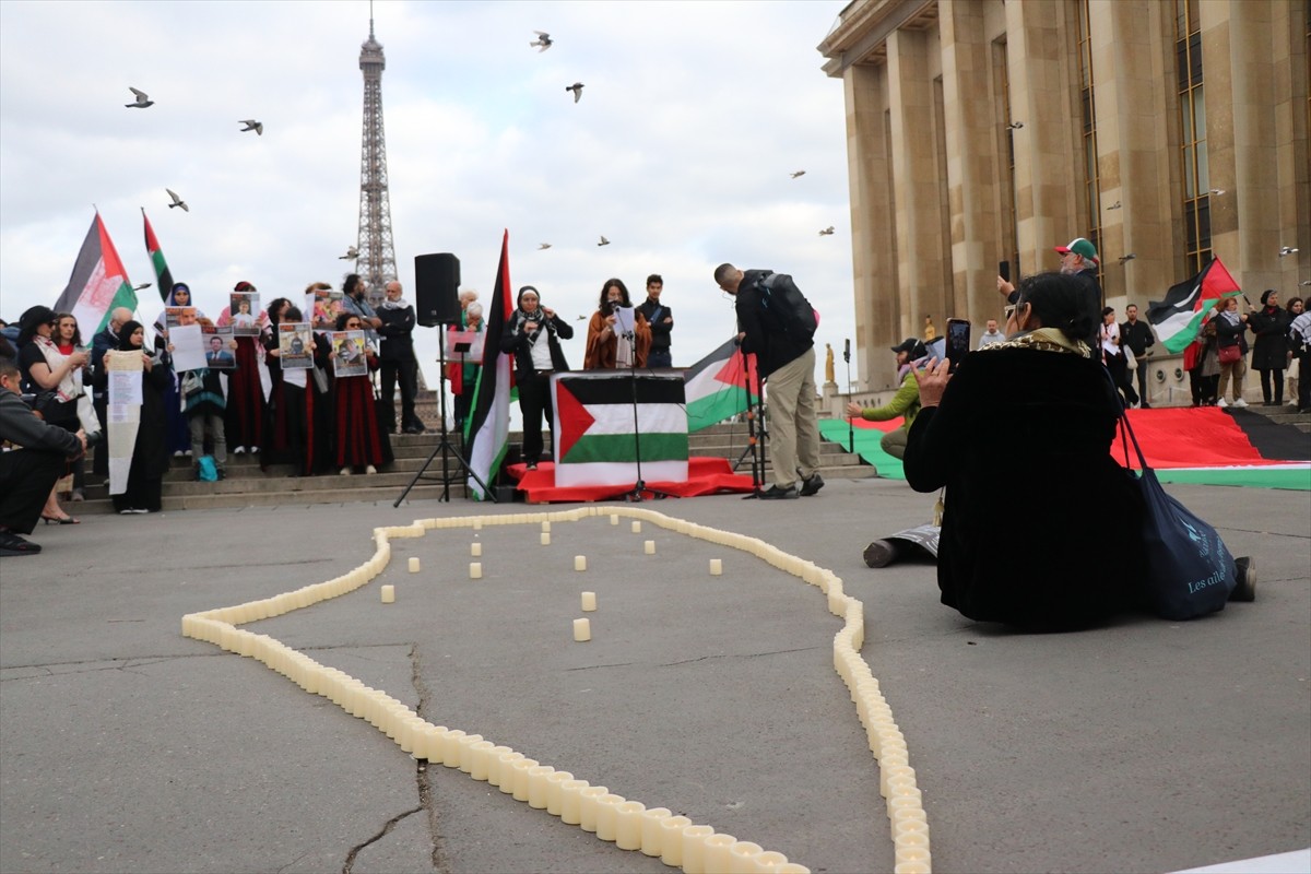 Filistin destekçileri, Fransa’nın başkenti Paris’te ise Eyfel Kulesi’ne yakın Trocadero...