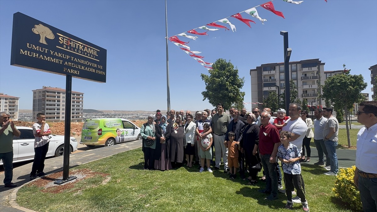 Gaziantep'te, 2022'de kaza yapan araca müdahale ederken yolcu otobüsünün çarpması sonucu yaşamını...