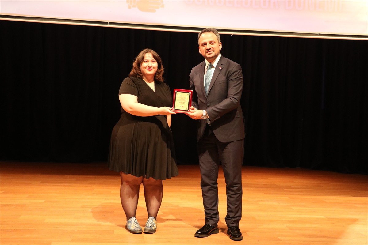 Gençlik ve Spor Bakan Yardımcısı Dr. Enes Eminoğlu, Sakarya Üniversitesi (SAÜ) tarafından...