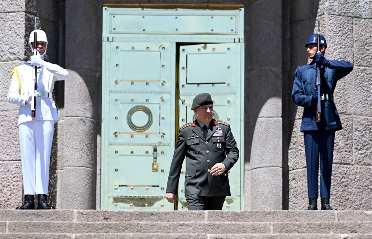 Genelkurmay Başkanı Orgeneral Metin Gürak (fotoğrafta), Kazakistan Genelkurmay Başkanı Tümgeneral...