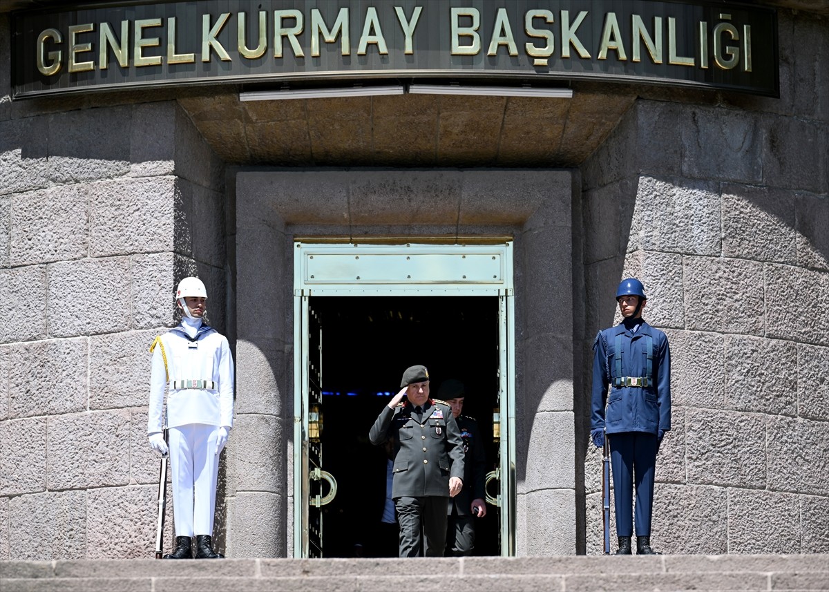 Genelkurmay Başkanı Orgeneral Metin Gürak (fotoğrafta), Kazakistan Genelkurmay Başkanı Tümgeneral...