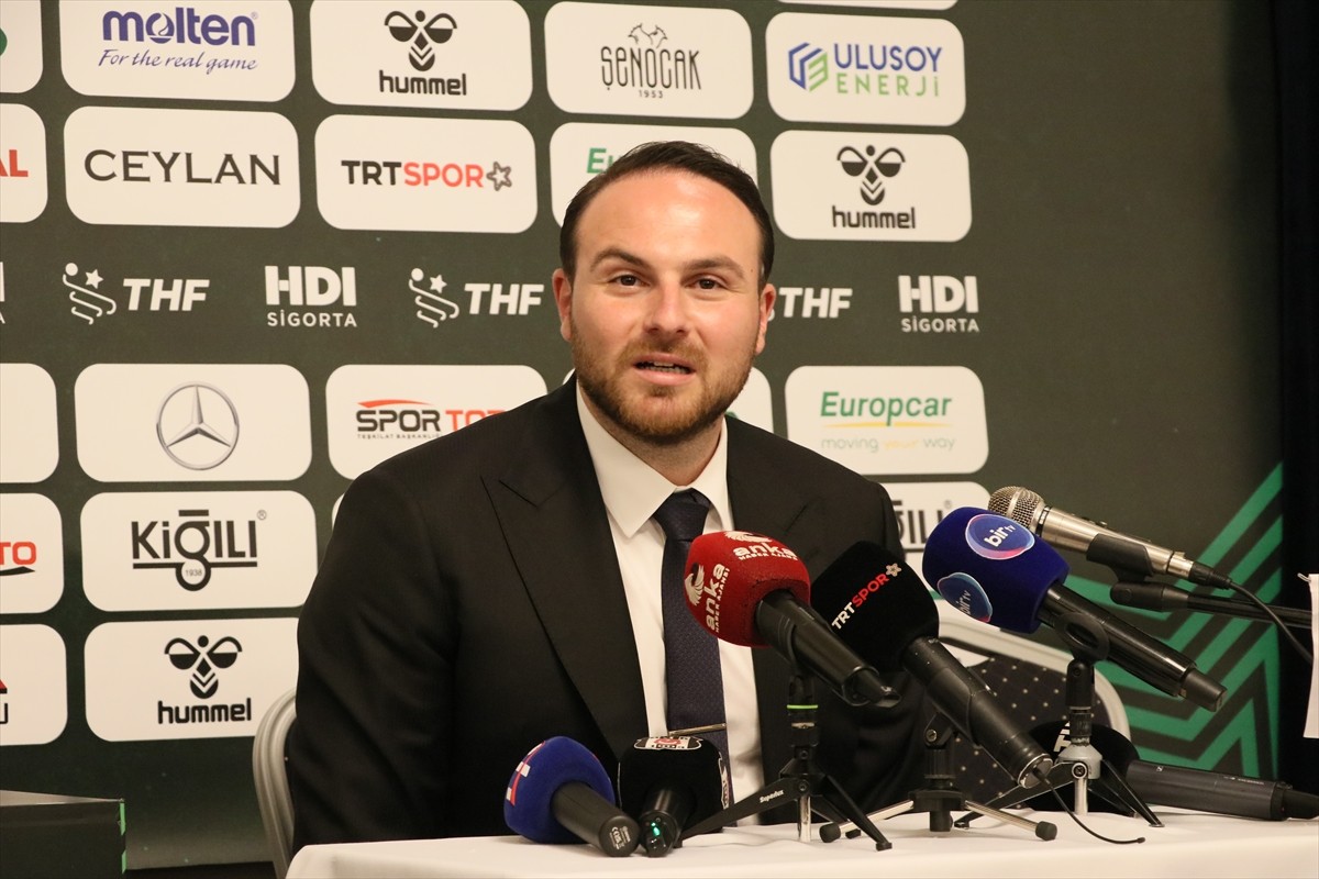 Hentbol HDI Sigorta Kadınlar ve Erkekler Türkiye Kupası'nda İzmir'de yarın yapılacak final maçları...