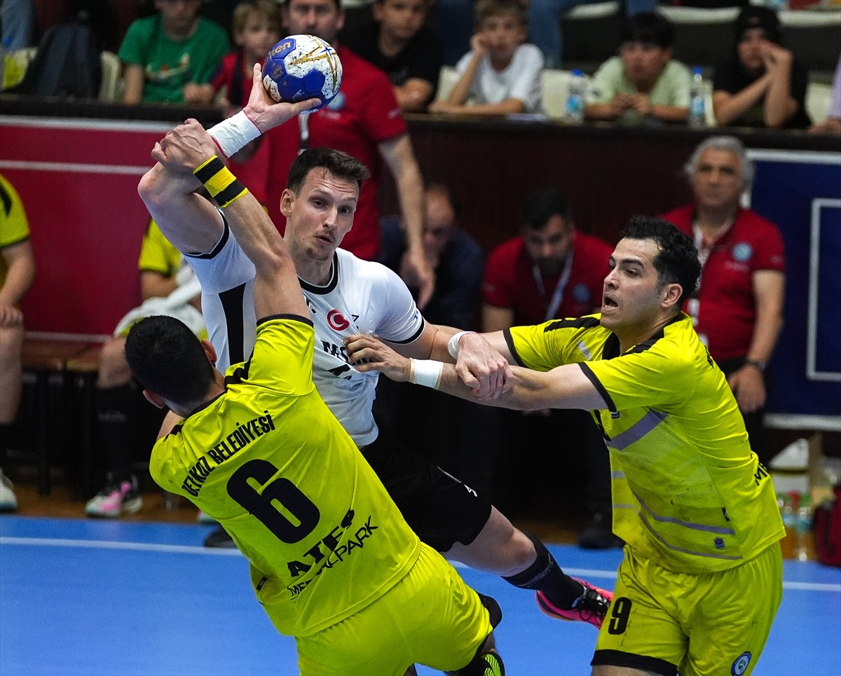 Hentbol HDI Sigorta Türkiye Kupası Erkekler Finali’nde Beykoz Belediyesi ile Beşiktaş takımları...