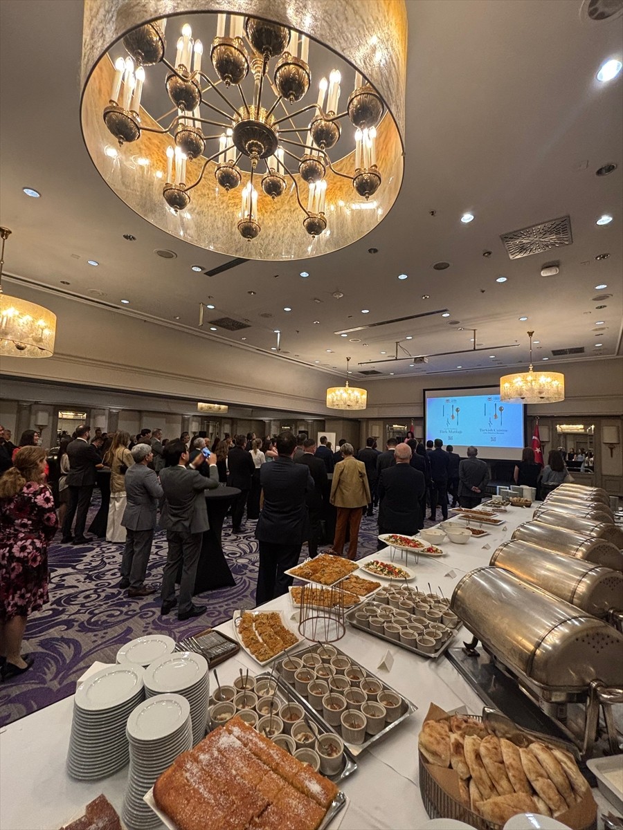 Hırvatistan'ın başkenti Zagreb'de "Türk Mutfağı Haftası" etkinliği düzenlendi. Programda Şef Aydın...