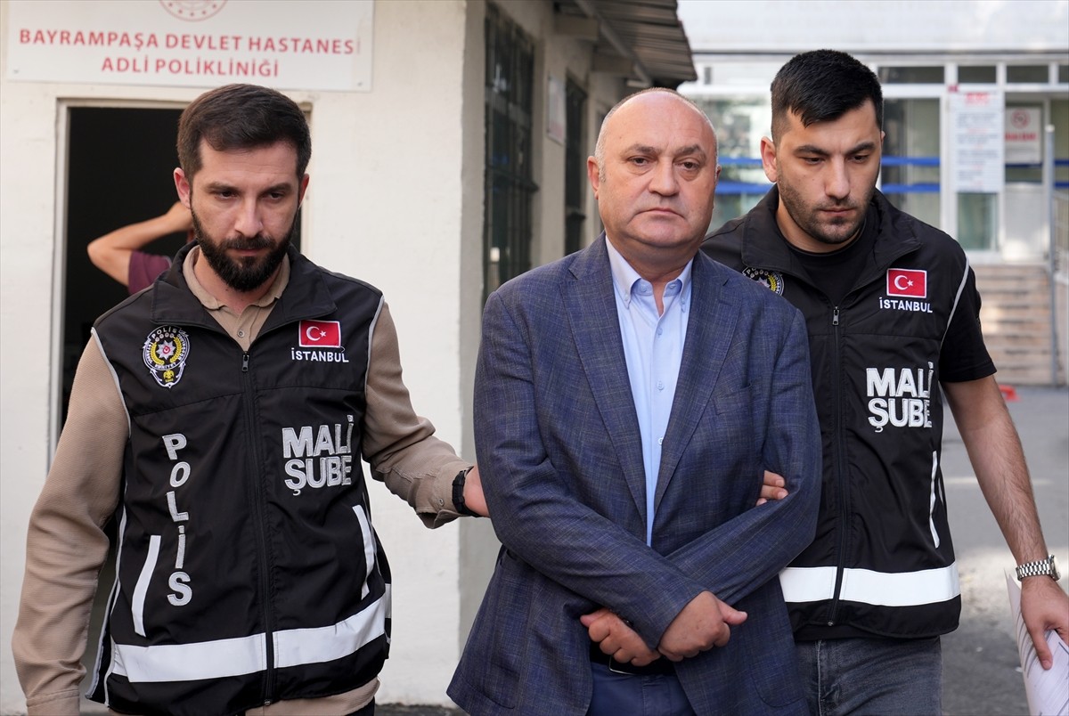 İBB'ye yönelik yolsuzluk soruşturmasında, KİPTAŞ, İSTAÇ ve Yol Bakım Daire Başkanlığında...