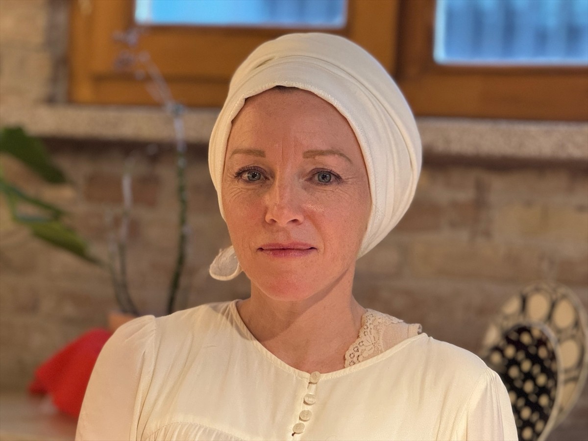 İngiliz yazar Aisha Wright, AA muhabirine açıklamalarda bulundu.