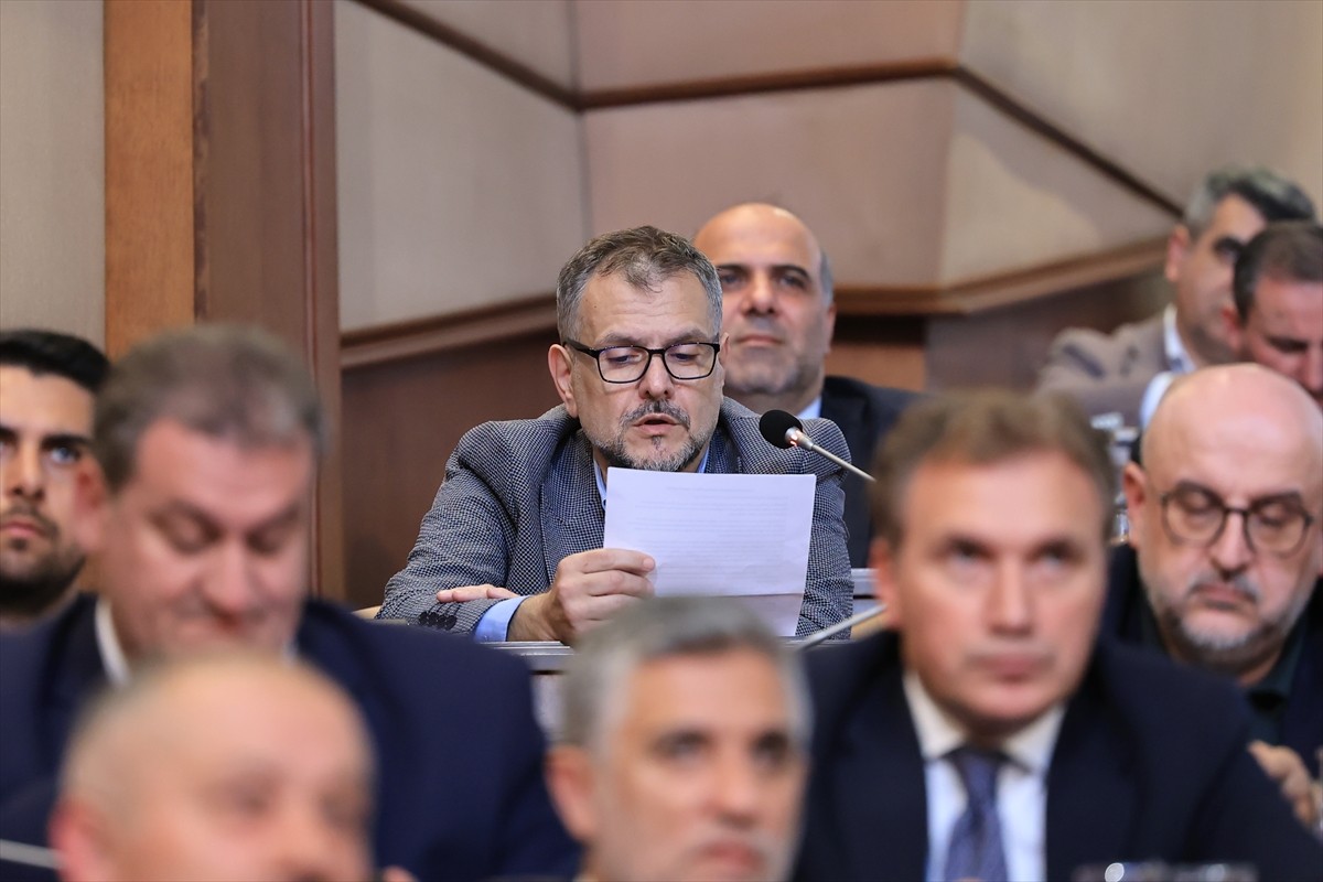 İstanbul Büyükşehir Belediye (İBB) Meclisinde, Beylikdüzü'nde 1 kişinin öldüğü, 57 kişinin...