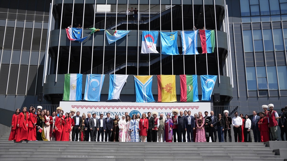 İstanbul Medipol Üniversitesinin Uluslararası İlişkiler ve Dış Politikalar Kulübü ile hazırladığı...