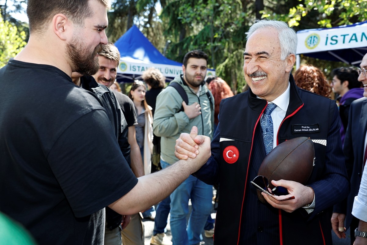 İstanbul Üniversitesinde (İÜ) kültür, sanat, spor ve toplumsal farkındalık etkinlikleriyle Gençlik...