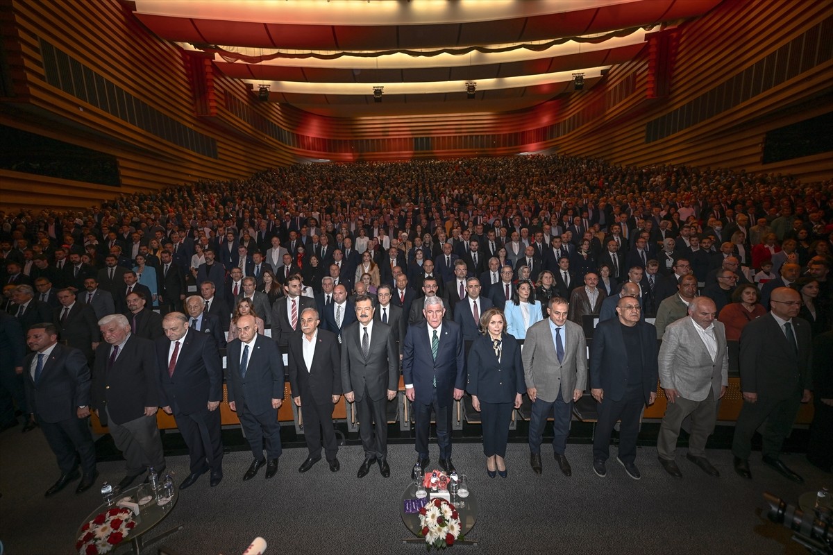 İYİ Parti Genel Başkanı Müsavat Dervişoğlu, partisince Türkçülük Günü dolayısıyla ATO Congresium...