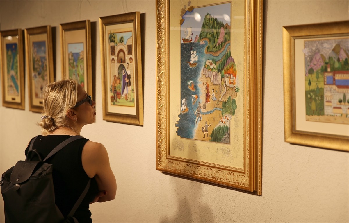 İzmir Kültür Sanat Fabrikası, geleneksel sanatların ustalarını ve özgün eserlerini bir araya...