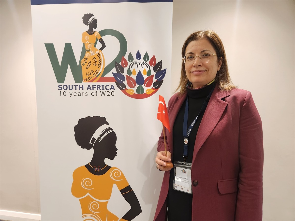 Kadın ve Demokrasi Vakfı (KADEM), G20 dönem başkanlığını yürüten Güney Afrika Cumhuriyeti'nin ev...