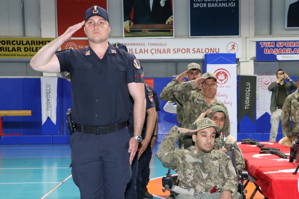 Kahramanmaraş'ın Türkoğlu ilçesinde, "Temsili Askerlik Uygulaması" kapsamında düzenlenen törenle...