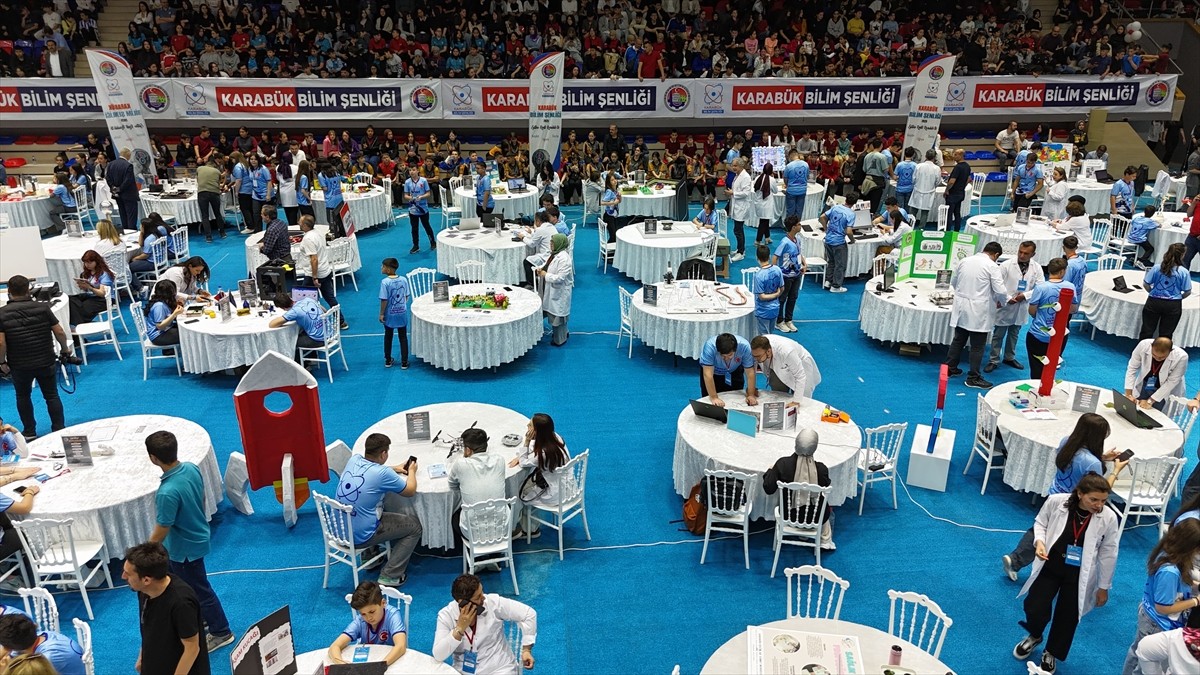 Karabük'te 2. Bilim Şenliği düzenlendi.