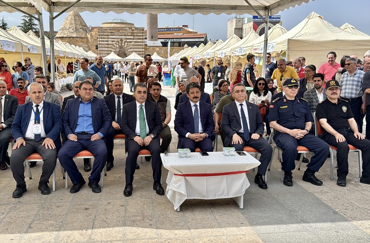 Kırşehir'de düzenlenen "Cacabey Uzay ve Bilim Şenliği", dünyanın ilk gökbilim merkezlerinden biri...