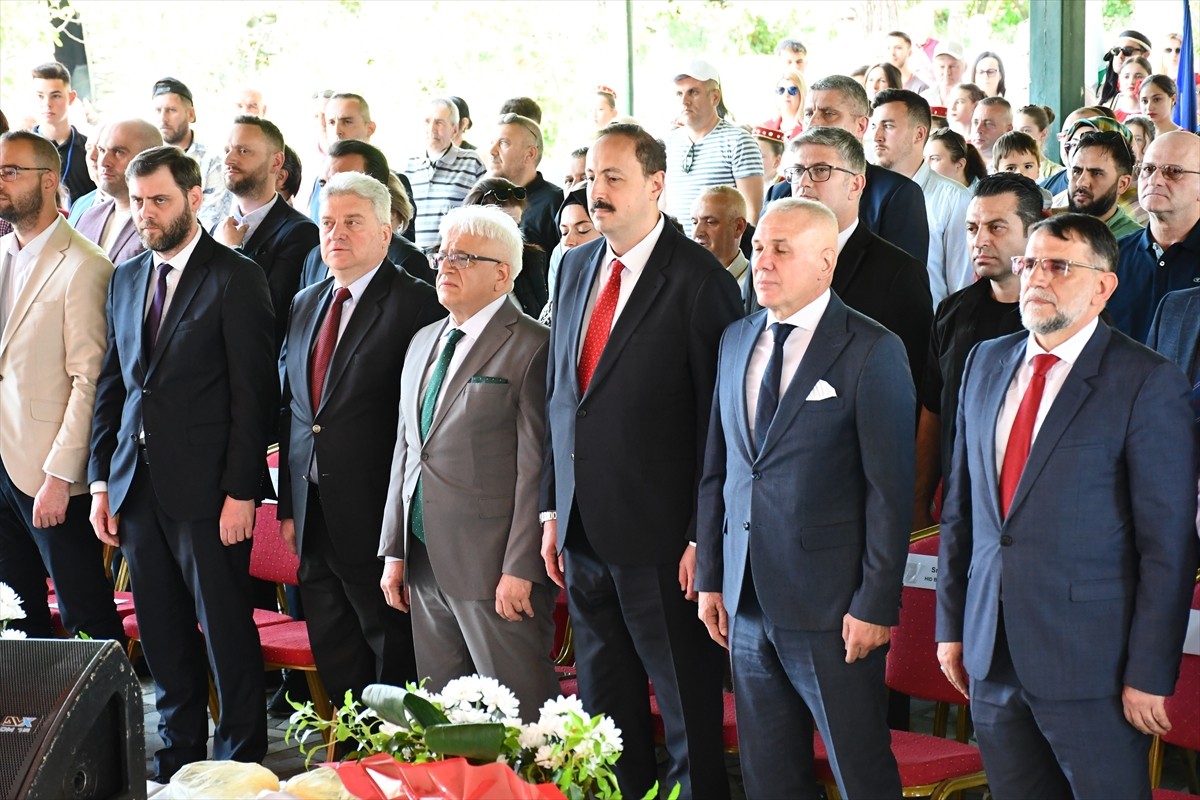 Kuzey Makedonya'nın güneydoğusundaki Valandova şehrinde, 32. Uluslararası Hıdırellez Bahar...