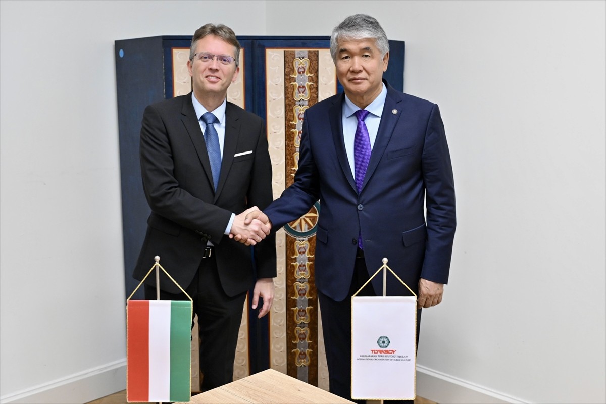 Macaristan'ın başkenti Budapeşte'de, Türk Devletleri ile Macaristan arasında kültür...