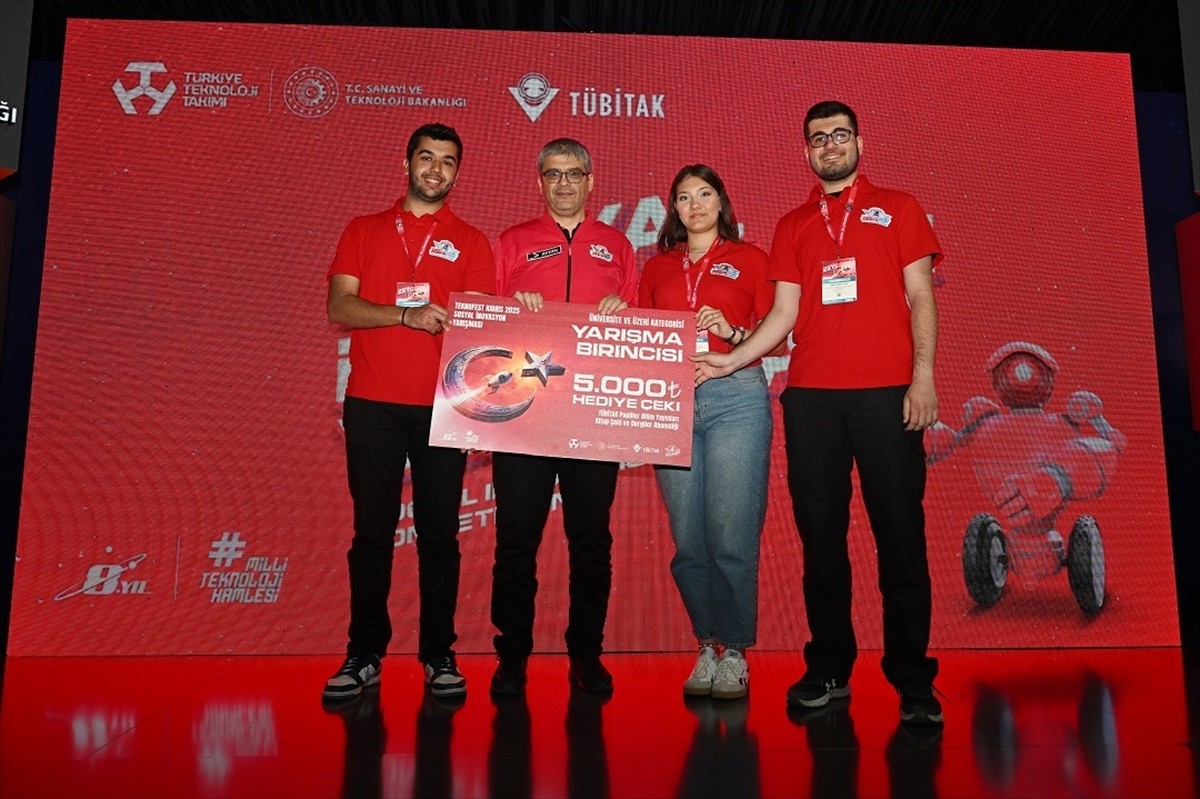 Manisa Celal Bayar Üniversitesinin TEKNOFEST takımları, Kuzey Kıbrıs Türk Cumhuriyeti'nde (KKTC)...