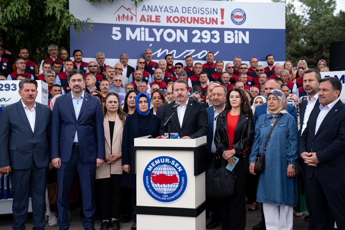 Memur-Sen Genel Başkanı Ali Yalçın, TBMM Çankaya kapısında, aile yapısının korunması ve kılık...