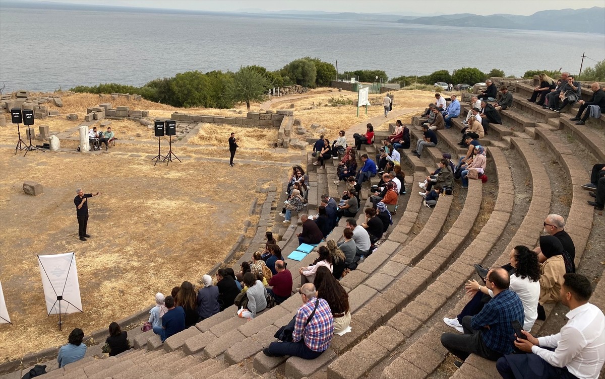 Milli Eğitim Bakanlığı'nın öğretmenlerin mesleki gelişimleri artırmak amacıyla düzenlediği şehir...
