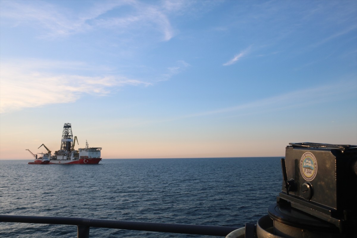 Milli Savunma Bakanlığı (MSB), Yavuz, Kanuni, Abdülhamid Han ve Fatih sondaj gemilerini koruma...