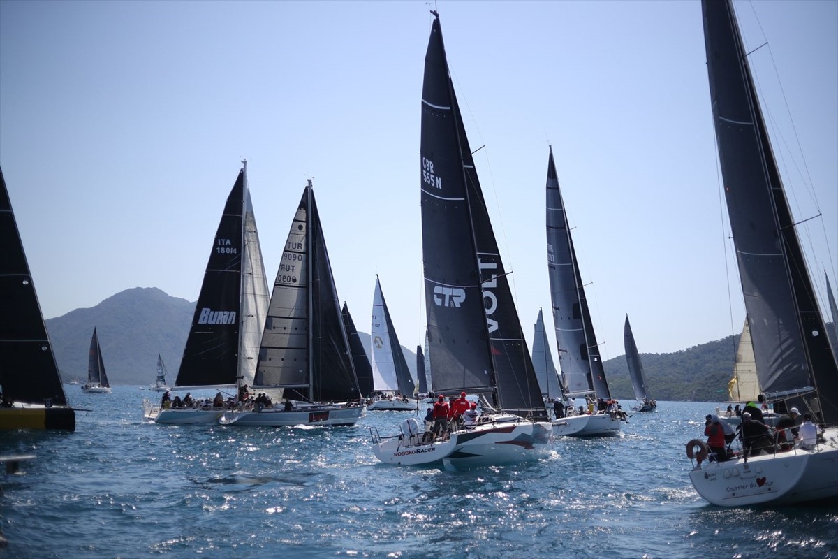 Muğla'nın Marmaris ilçesinde bu yıl 11'inci kez düzenlenen Nurolbank Loryma Cup Yat Yarışları'nda...