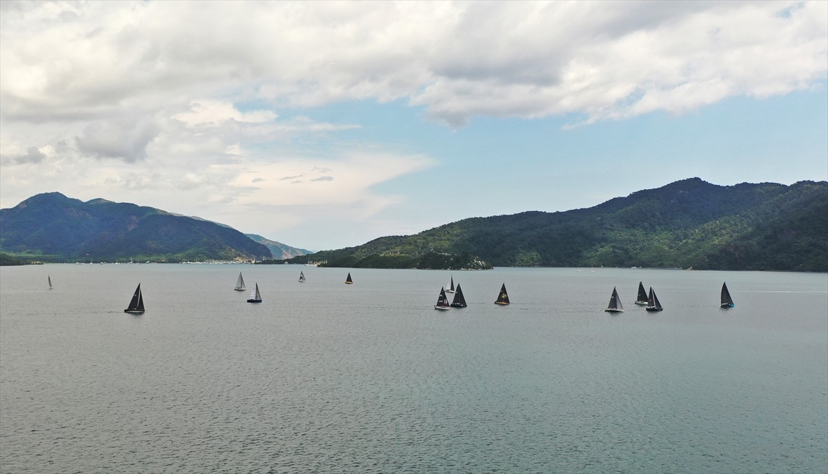 Muğla'nın Marmaris ilçesinde bu yıl ikincisi düzenlenen Uluslararası Akdeniz Yat Şampiyonası, 5...