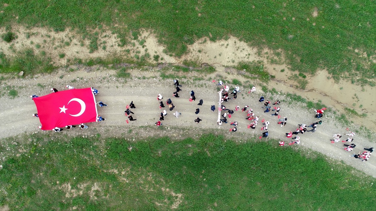 Muş'un Korkut ilçesinde Kaymakamlık ile Gençlik ve Spor İlçe Müdürlüğü tarafından Gençlik Haftası...