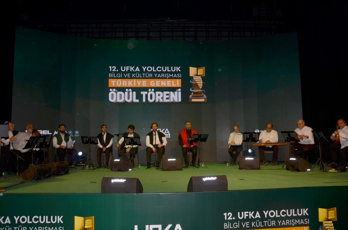 Nevşehir'in Hacıbektaş ilçesinde, bu yıl 12. kez düzenlenen Ufka Yolculuk Bilgi ve Kültür...