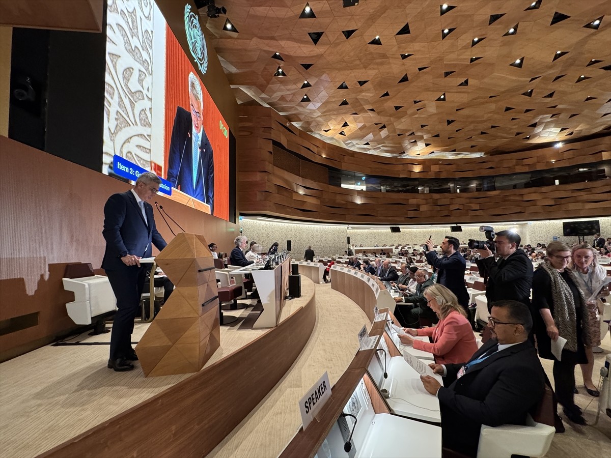 Sağlık Bakanı Kemal Memişoğlu (fotoğrafta), Dünya Sağlık Örgütünün (DSÖ) en üst karar alma organı...