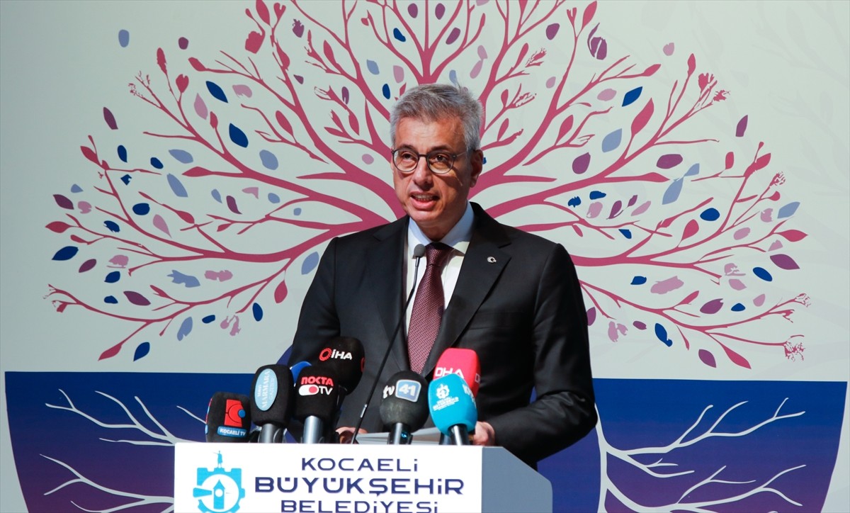 Sağlık Bakanı Kemal Memişoğlu, Kocaeli Kongre Merkezi'nde düzenlenen "11. Uluslararası/15. Ulusal...