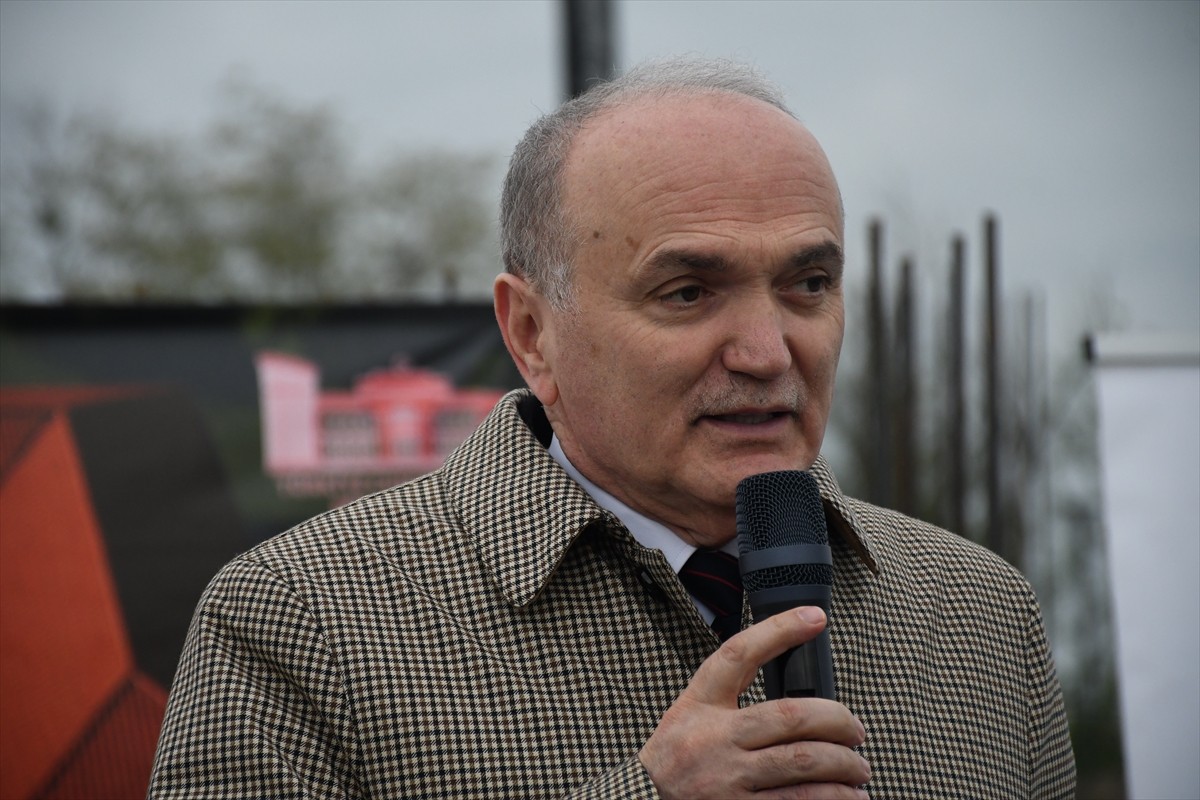 Sağlık Bakanlığı tarafından Düzce'de hayata geçirilecek 400 yataklı hastane ek binasının tanıtımı...