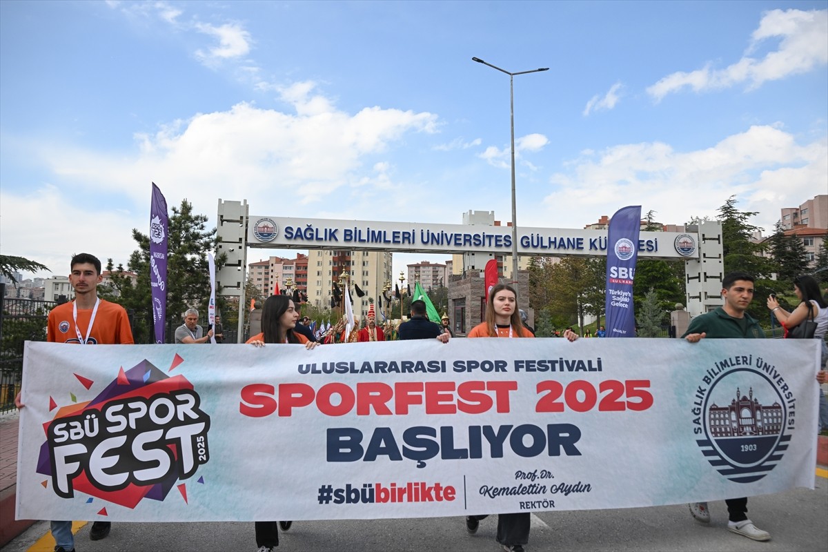Sağlık Bilimleri Üniversitesinin uluslararası spor festivali Sporfest 2025'in açılış töreni...