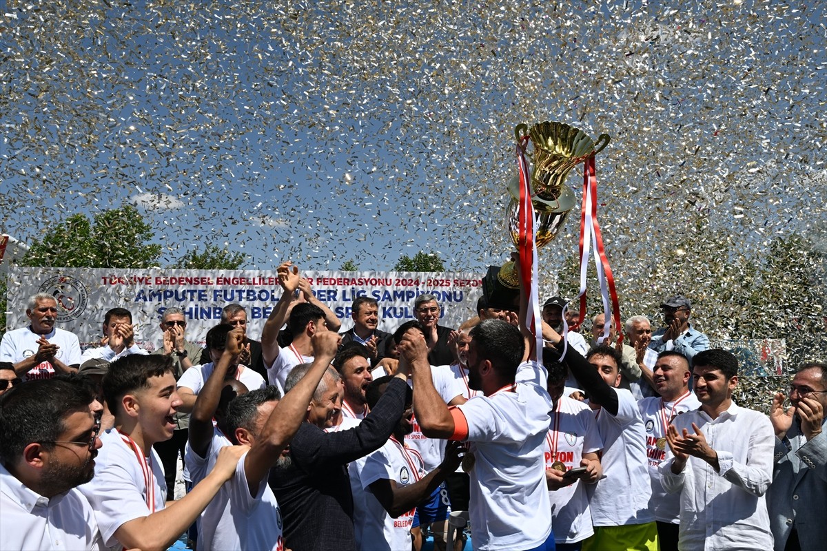 Şahinbey Belediyesi Ampute Futbol Takımı, Gebze Belediyesi Ampute Futbol Takımı'nı 3-0 mağlup...