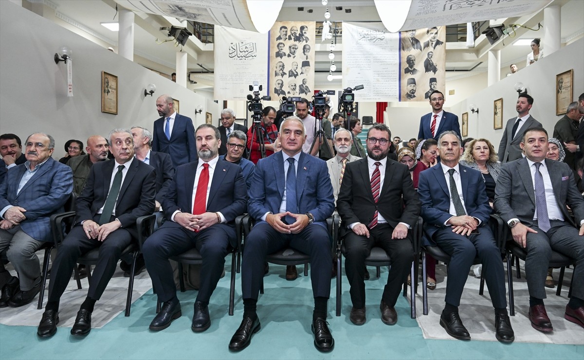 Şair, düşünür ve fikir adamı Sezai Karakoç'un doğumunun 92'nci yılı dolayısıyla Kültür ve Turizm...