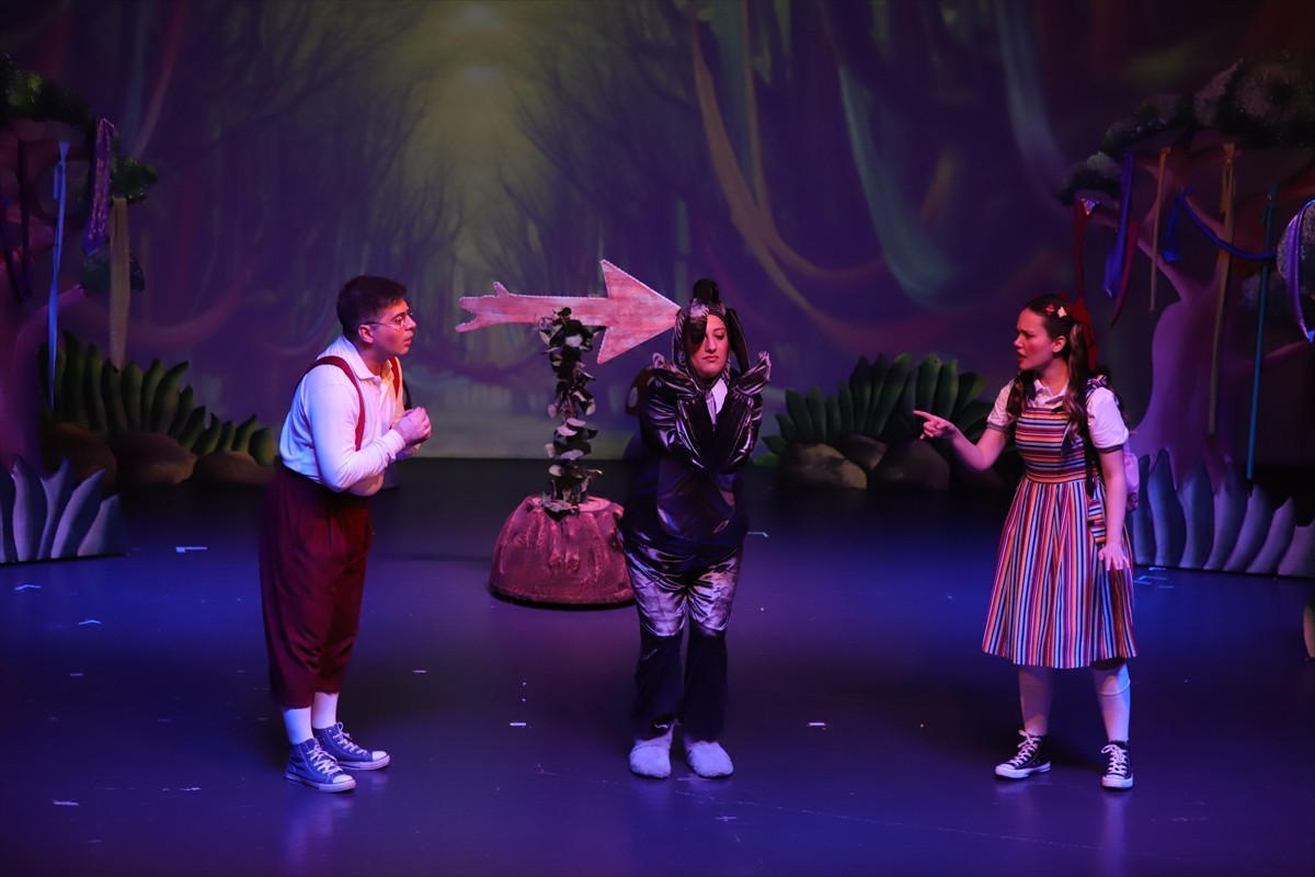 Samsun Devlet Opera ve Balesi, "Okulumuz Orman" oyununu yarın minik izleyicileriyle buluşturacak....