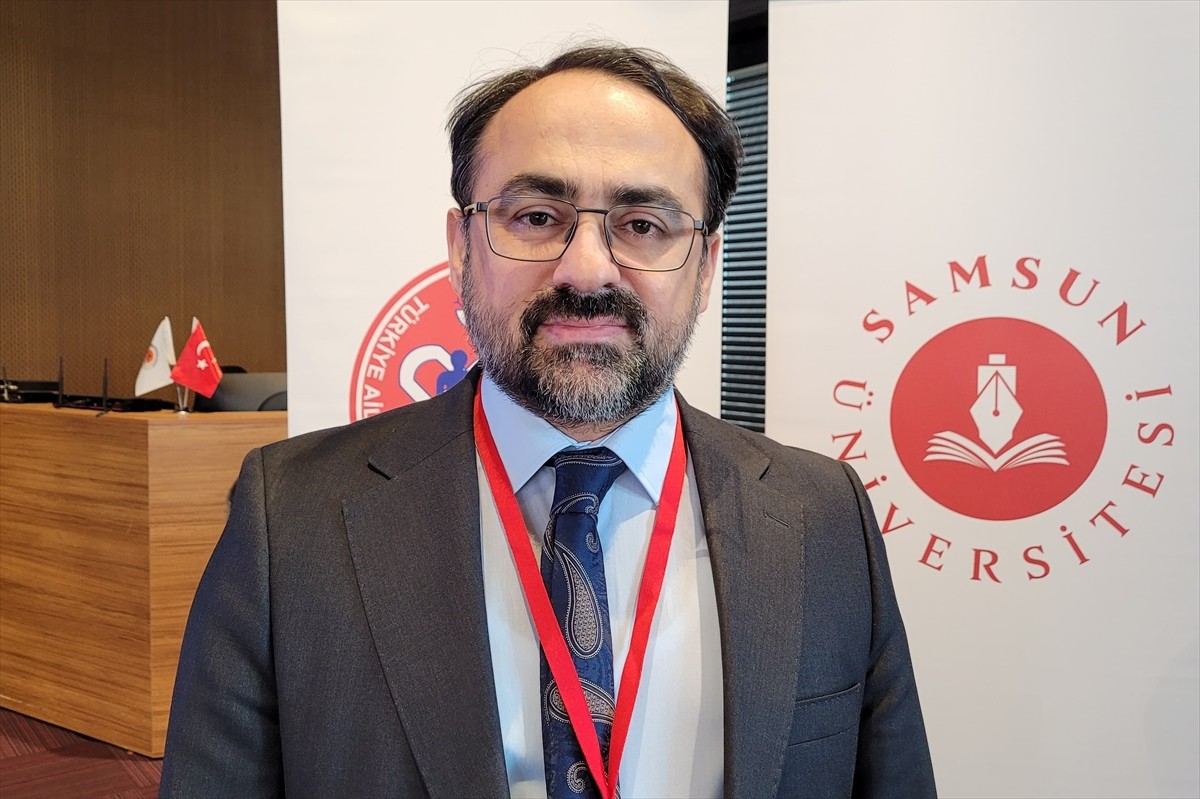 Samsun Üniversitesi Tıp Fakültesi Aile Hekimliği Ana Bilim Dalı Başkanı Prof. Dr. Erdinç Yavuz...