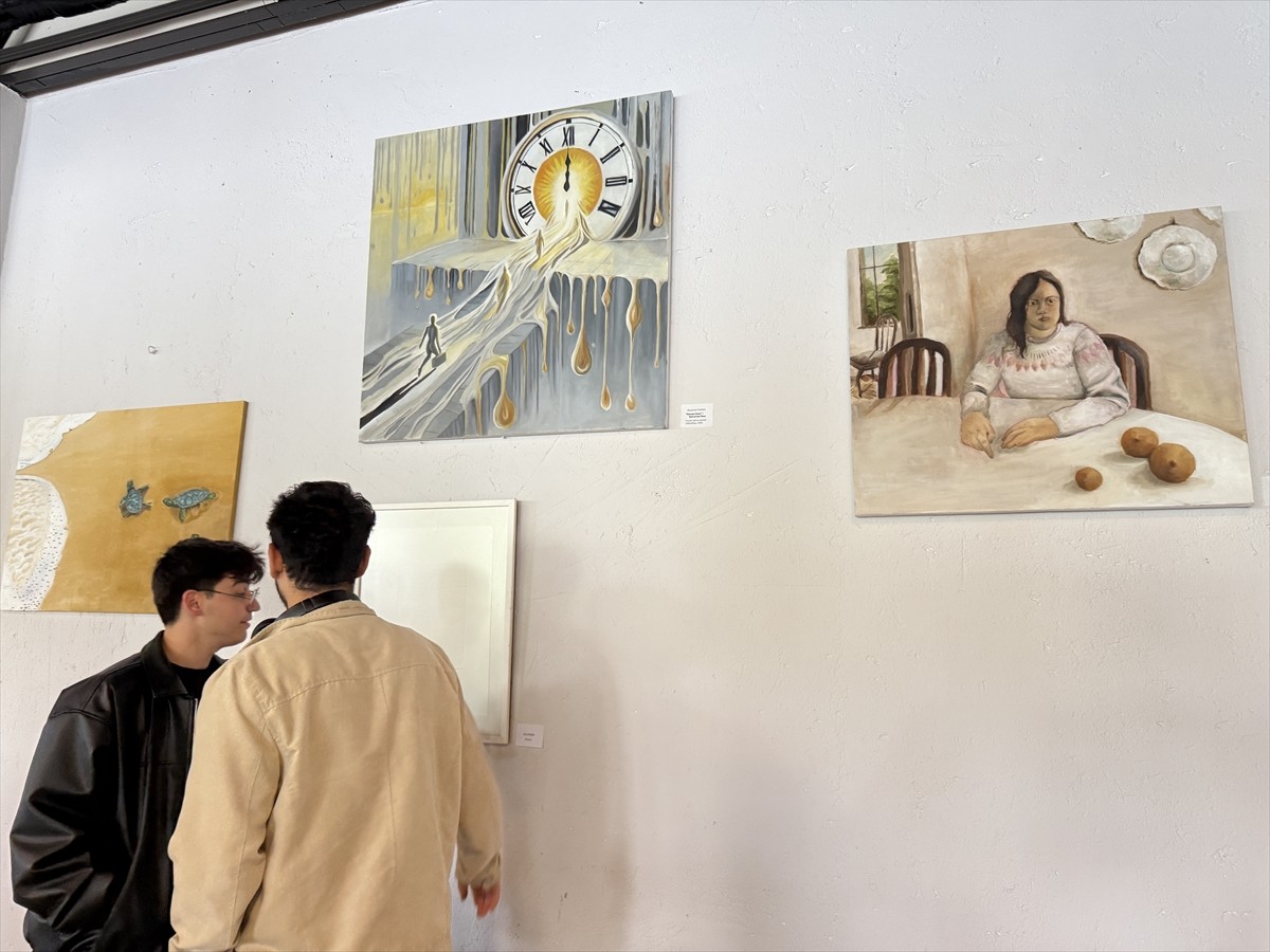 Tekirdağ’da, Türk ve Bulgar akademisyenler ile öğrencilerin katılımıyla ortak bir resim sergisi...