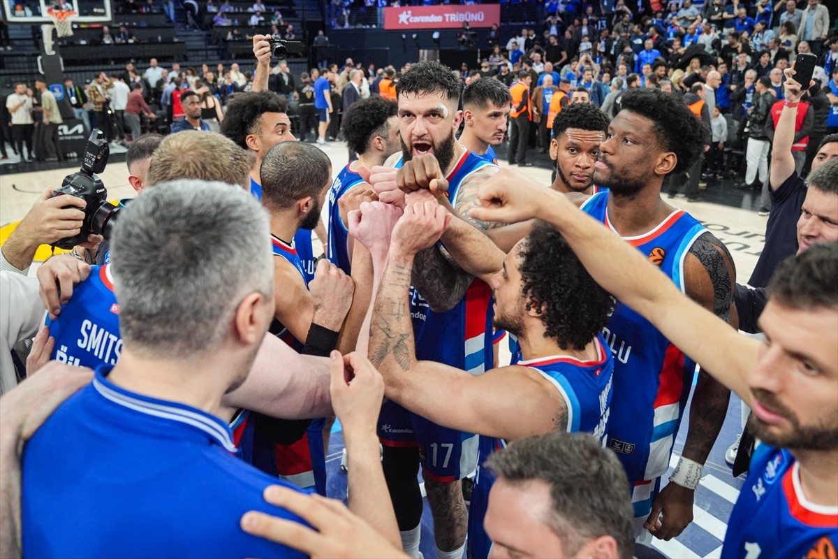 THY Avrupa Ligi play-off dördüncü maçında, Anadolu Efes ile Panathinaikos AKTOR takımları...