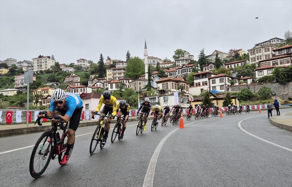 Trabzon'da düzenlenen Türkiye Kupası 4. Etap Puanlı Yol Yarışı sona erdi. Trabzon Büyükşehir...