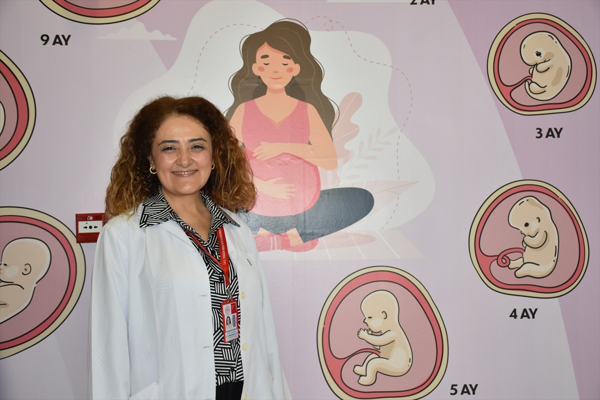 Trabzon Üniversitesi Tıp Fakültesi Kanuni Eğitim ve Araştırma Hastanesi Yenidoğan Yoğun Bakım...