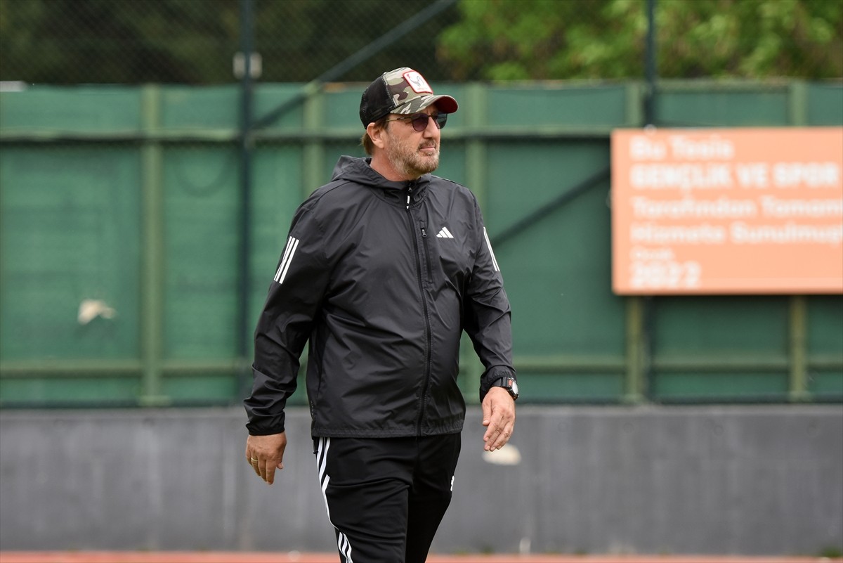 Trendyol 1. Lig ekiplerinden Manisa FK'nin teknik direktörü Taner Taşkın, yaptığı açıklamada, yeni...