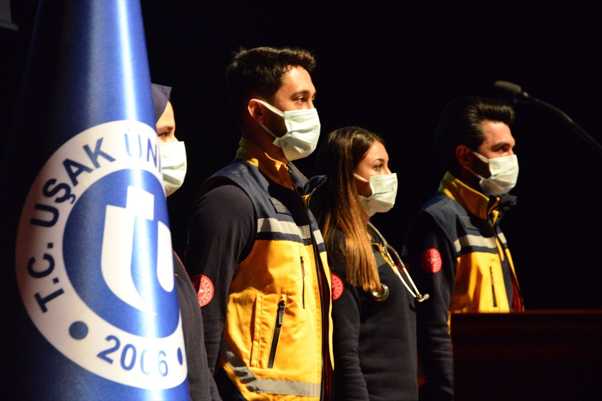 Türkiye'de birçok kurumun kıyafet tasarımını yapan Uşak Üniversitesi, son olarak uluslararası...