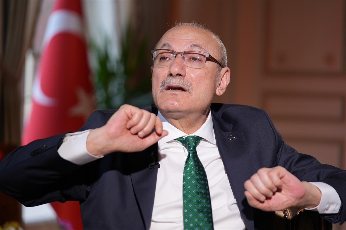 Türkiye'nin Kahire Büyükelçisi Salih Mutlu Şen, En-Nehar Televizyon kanalında yayınlanan "Yeni...