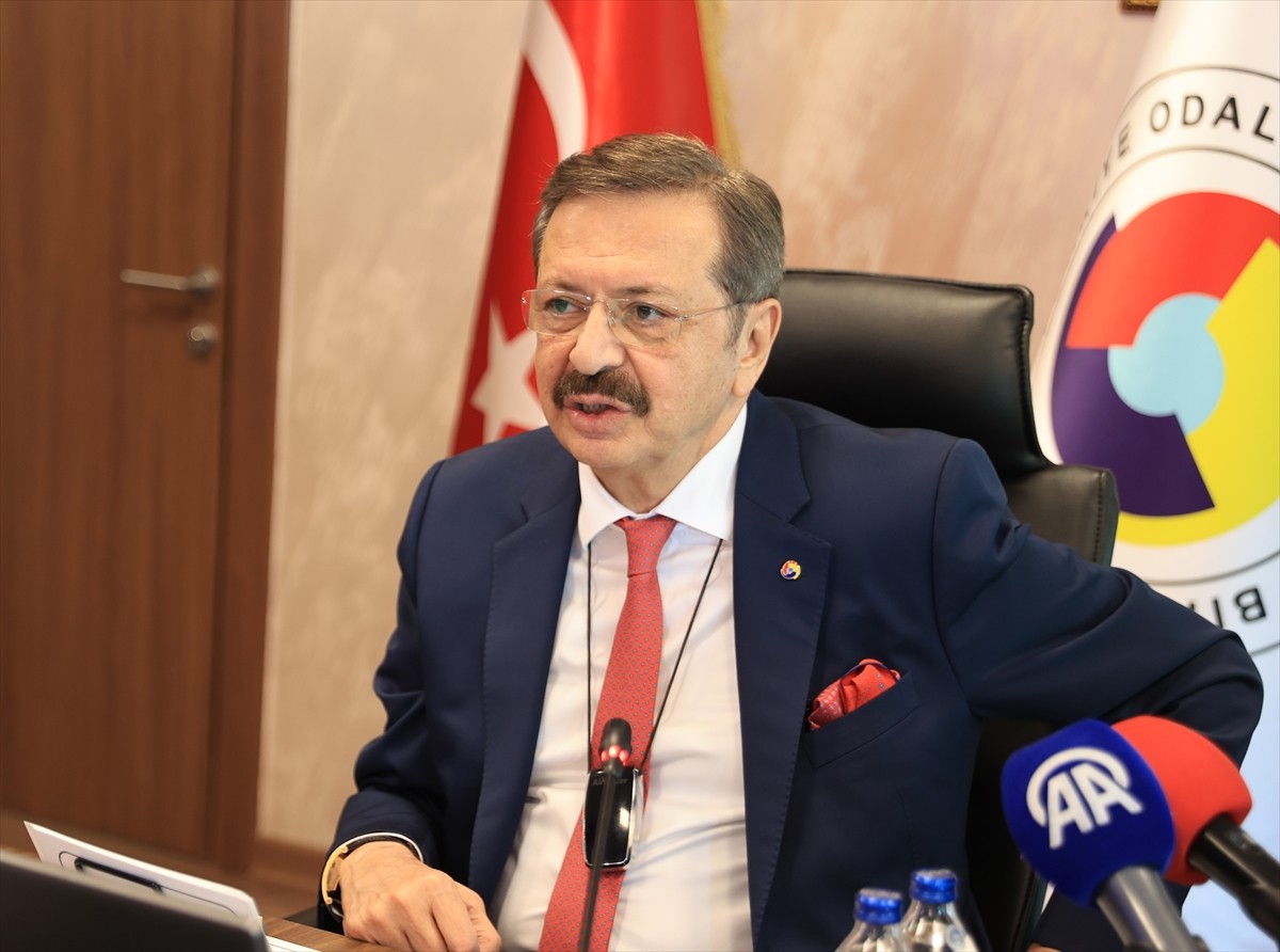 Türkiye Odalar ve Borsalar Birliği (TOBB) Başkanı Rifat Hisarcıklıoğlu, İpsala Sınır Kapısı'ndaki...